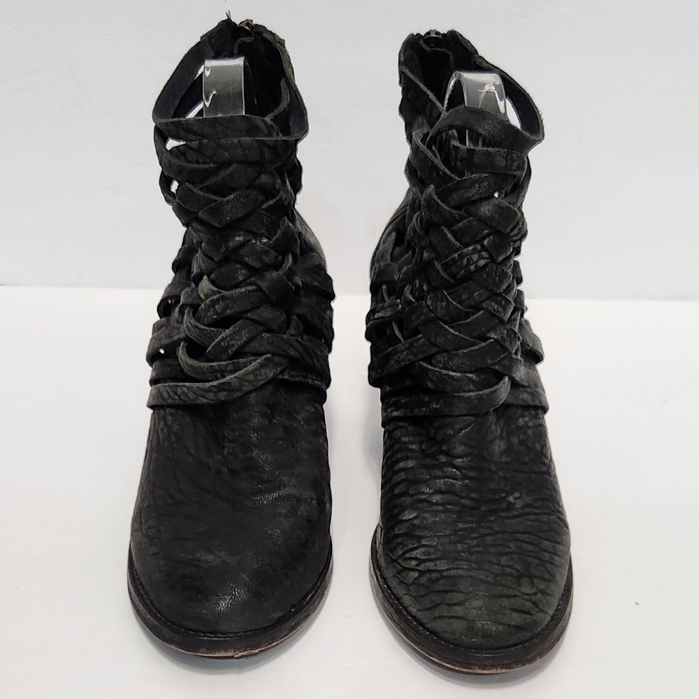 Free People Carrera‎ Heel Boot - Picture 2 of 11